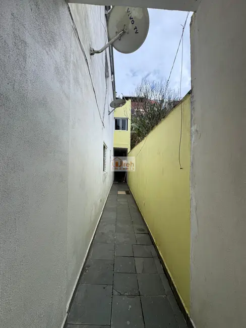 Casa com 4 quartos à venda, 150m2 em Represa, Ribeirao Pires - SP - imagem 5 Foto 5 de Casa com 4 quartos à venda, 150m2 em Represa, Ribeirao Pires - SP