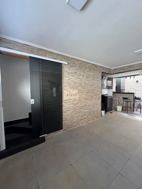 Foto 1 de Casa com 2 quartos à venda, 74m2 em Vila Falchi, Maua - SP