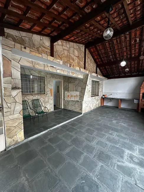 Foto 1 de Casa com 2 quartos à venda, 132m2 em Parque São Vicente, Maua - SP
