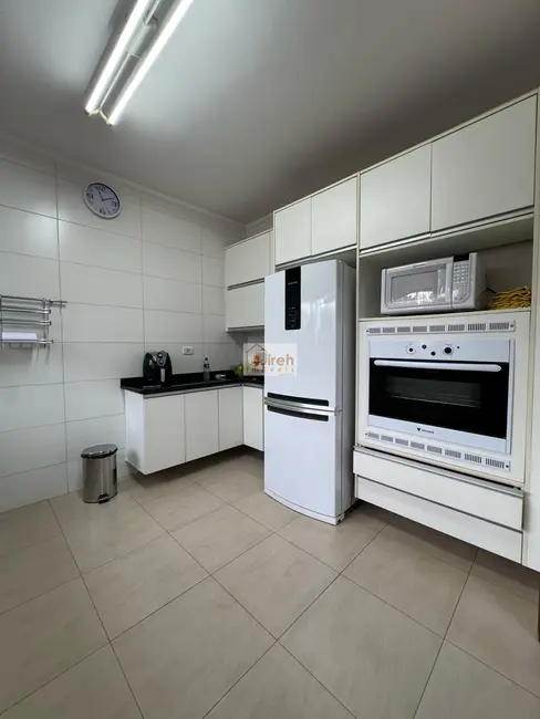 Foto 7 de Casa com 3 quartos à venda, 307m2 em Jardim Guapituba, Maua - SP