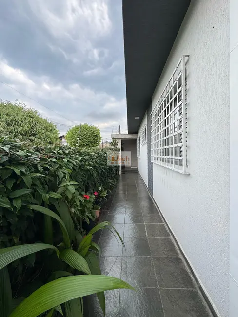 Foto 4 de Casa com 3 quartos à venda, 307m2 em Jardim Guapituba, Maua - SP
