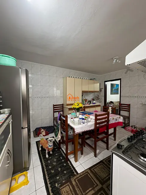 Foto 5 de Casa com 6 quartos à venda, 125m2 em Jardim Guapituba, Maua - SP