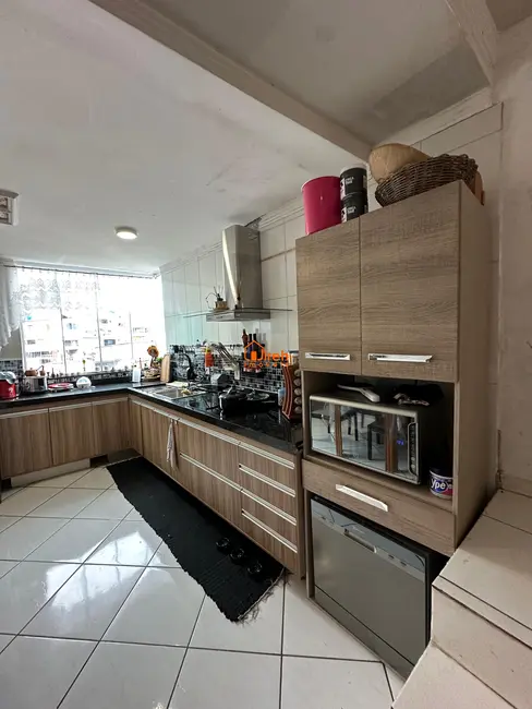 Foto 3 de Casa com 2 quartos à venda, 67m2 em Parque das Américas, Maua - SP