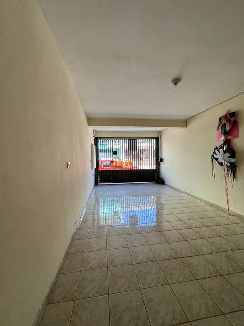 Foto 3 de Casa com 3 quartos à venda, 131m2 em Jardim Campo Verde, Maua - SP