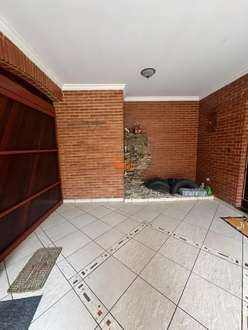 Casa com 3 quartos à venda, 344m2 em Jardim Mauá, Maua - SP - imagem 4 Foto 4 de Casa com 3 quartos à venda, 344m2 em Jardim Mauá, Maua - SP