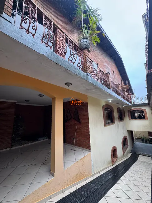 Casa com 3 quartos à venda, 344m2 em Jardim Mauá, Maua - SP - imagem 6 Foto 6 de Casa com 3 quartos à venda, 344m2 em Jardim Mauá, Maua - SP