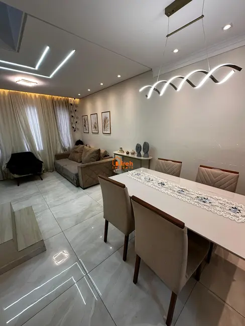 Foto 1 de Sobrado com 2 quartos à venda, 130m2 em Jardim Haydee, Maua - SP