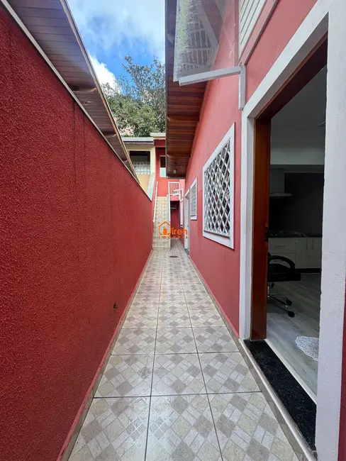 Foto 5 de Sobrado com 3 quartos à venda, 126m2 em Vila Nossa Senhora das Vitórias, Maua - SP