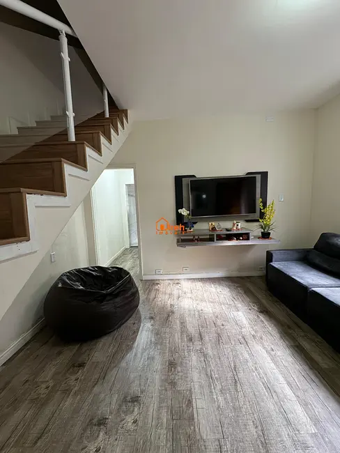 Foto 9 de Sobrado com 4 quartos à venda, 200m2 em Jardim São Jorge do Guapituba, Maua - SP