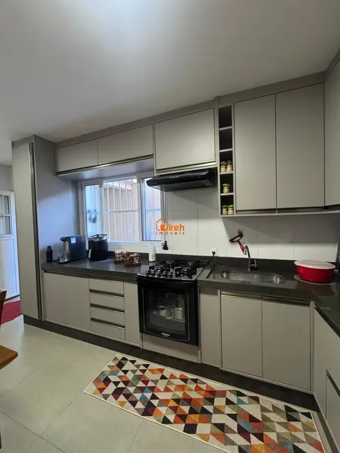 Foto 9 de Sobrado com 3 quartos à venda, 230m2 em Jardim Primavera, Maua - SP