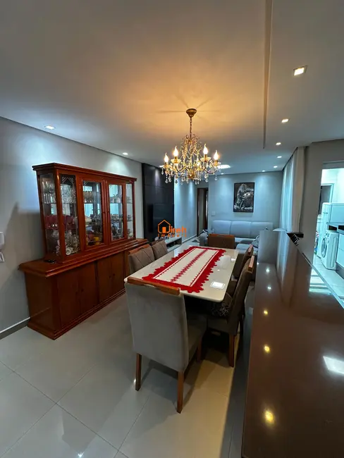 Apartamento com 2 quartos à venda, 70m2 em Parque São Vicente, Maua - SP - imagem 4 Foto 4 de Apartamento com 2 quartos à venda, 70m2 em Parque São Vicente, Maua - SP