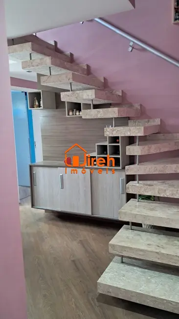 Apartamento com 2 quartos à venda, 110m2 em Parque São Vicente, Maua - SP - imagem 2 Foto 2 de Apartamento com 2 quartos à venda, 110m2 em Parque São Vicente, Maua - SP