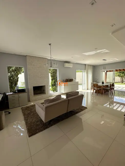 Sobrado com 4 quartos à venda, 300m2 em Sao Jose Do Rio Preto - SP - imagem 7 Foto 7 de Sobrado com 4 quartos à venda, 300m2 em Sao Jose Do Rio Preto - SP