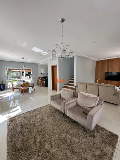 Sobrado com 4 quartos à venda, 300m2 em Sao Jose Do Rio Preto - SP - imagem 6 Foto 6 de Sobrado com 4 quartos à venda, 300m2 em Sao Jose Do Rio Preto - SP