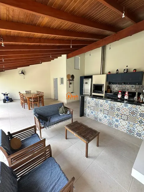 Sobrado com 4 quartos à venda, 300m2 em Sao Jose Do Rio Preto - SP - imagem 4 Foto 4 de Sobrado com 4 quartos à venda, 300m2 em Sao Jose Do Rio Preto - SP