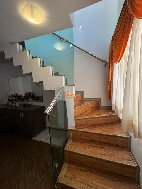 Foto 8 de Apartamento com 2 quartos à venda, 91m2 em Parque São Vicente, Maua - SP