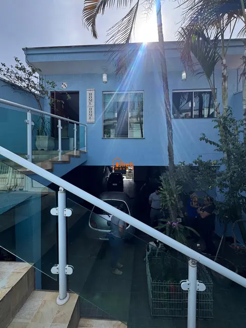 Foto 3 de Casa com 3 quartos à venda, 225m2 em Vila Magini, Maua - SP