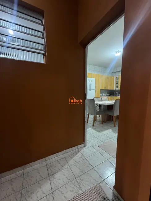 Foto 9 de Sobrado com 3 quartos à venda, 289m2 em Jardim Itapark, Maua - SP