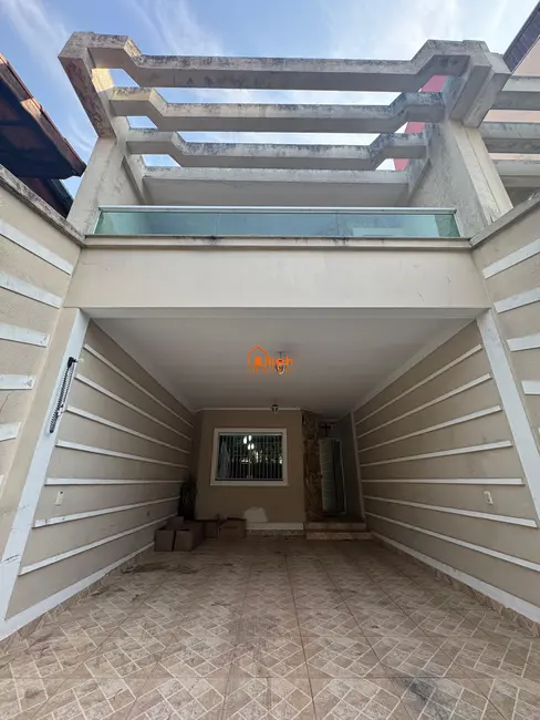 Foto 1 de Sobrado com 3 quartos à venda, 203m2 em Parque São Vicente, Maua - SP