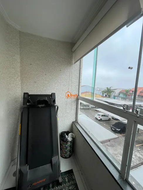 Foto 5 de Apartamento com 3 quartos à venda, 63m2 em Parque São Vicente, Maua - SP