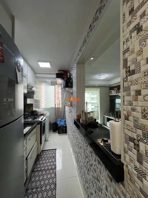 Foto 8 de Apartamento com 3 quartos à venda, 63m2 em Parque São Vicente, Maua - SP