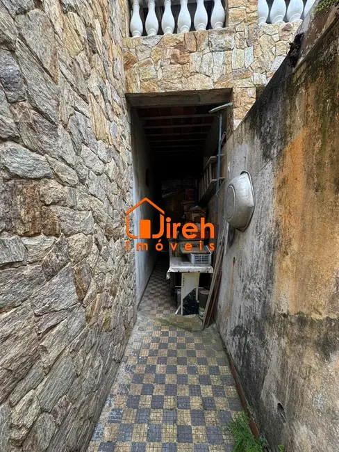 Sobrado com 2 quartos à venda, 143m2 em Centro Alto, Ribeirao Pires - SP - imagem 8 Foto 8 de Sobrado com 2 quartos à venda, 143m2 em Centro Alto, Ribeirao Pires - SP