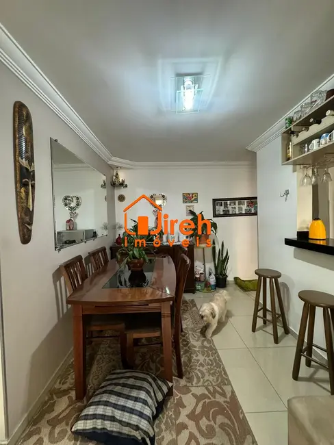 Foto 8 de Apartamento com 3 quartos à venda, 64m2 em Parque São Vicente, Maua - SP