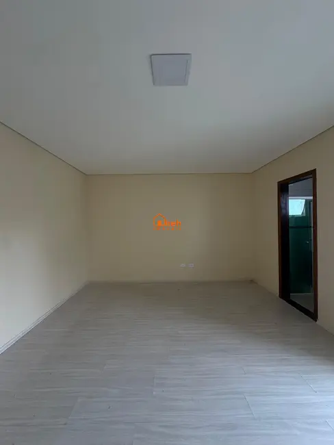 Foto 2 de Sobrado com 3 quartos à venda, 200m2 em Jardim Guapituba, Maua - SP