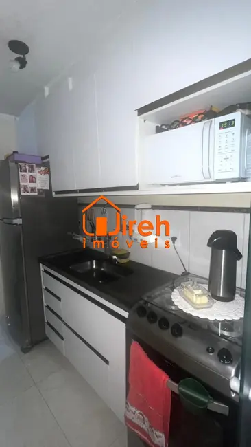 Foto 8 de Apartamento com 3 quartos à venda, 65m2 em Parque São Vicente, Maua - SP