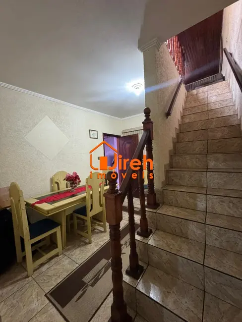 Foto 8 de Sobrado com 4 quartos à venda, 244m2 em Jardim Aracy, Maua - SP