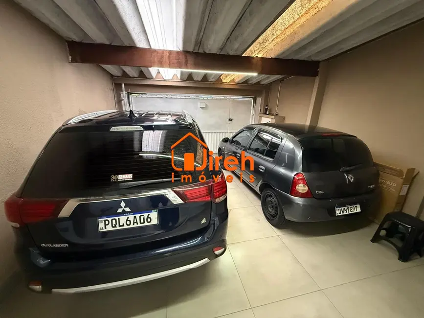 Foto 1 de Sobrado com 3 quartos à venda, 190m2 em Vila Nossa Senhora das Vitórias, Maua - SP