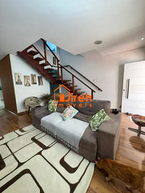 Foto 7 de Sobrado com 3 quartos à venda, 180m2 em Parque São Vicente, Maua - SP