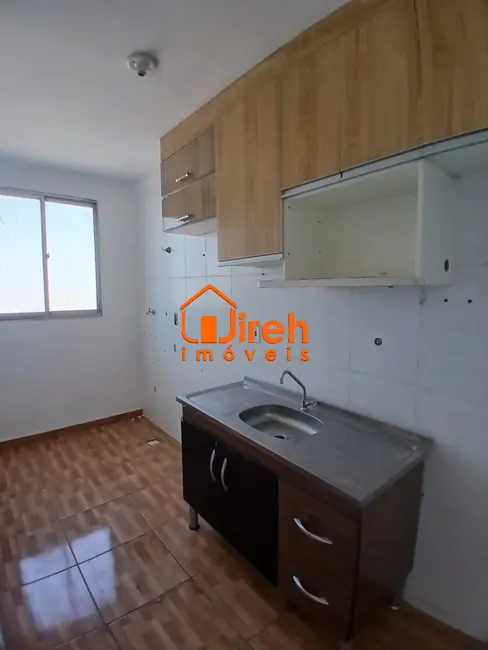 Foto 2 de Apartamento com 2 quartos à venda, 45m2 em Parque São Vicente, Maua - SP