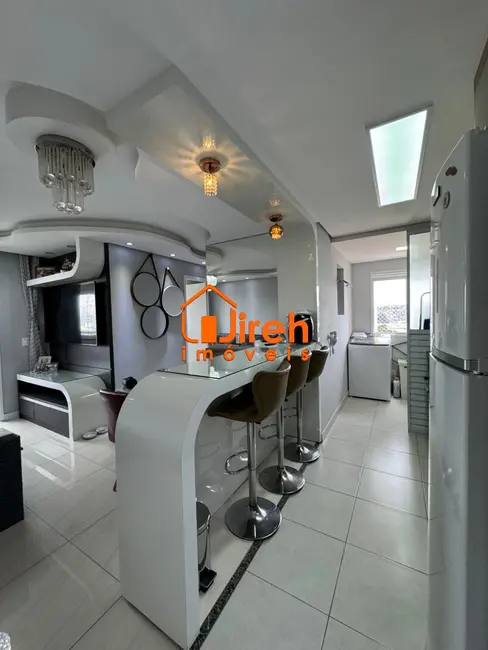 Foto 2 de Apartamento com 3 quartos à venda, 60m2 em Vila Noêmia, Maua - SP