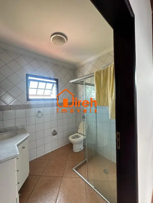 Foto 4 de Sobrado com 3 quartos à venda, 214m2 em Centro Alto, Ribeirao Pires - SP