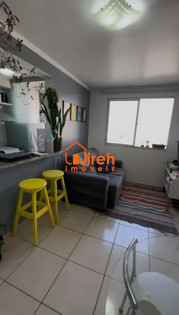 Apartamento com 2 quartos à venda, 45m2 em Parque São Vicente, Maua - SP - imagem 3 Foto 3 de Apartamento com 2 quartos à venda, 45m2 em Parque São Vicente, Maua - SP