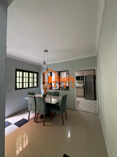 Sobrado com 2 quartos à venda, 175m2 em Jardim Primavera, Maua - SP - imagem 3 Foto 3 de Sobrado com 2 quartos à venda, 175m2 em Jardim Primavera, Maua - SP