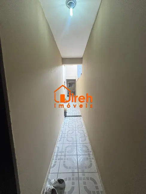 Foto 3 de Sobrado com 3 quartos à venda, 205m2 em Vila Nossa Senhora das Vitórias, Maua - SP