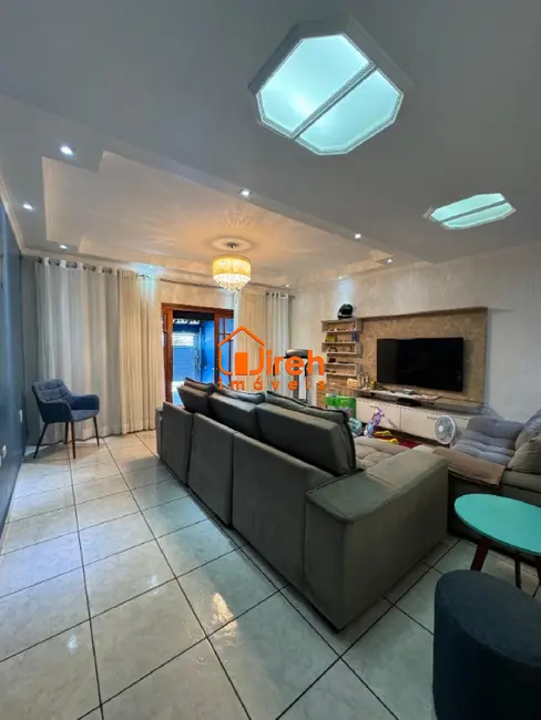 Casa com 3 quartos à venda, 130m2 em Jardim Guapituba, Maua - SP - imagem 1 Foto 1 de Casa com 3 quartos à venda, 130m2 em Jardim Guapituba, Maua - SP