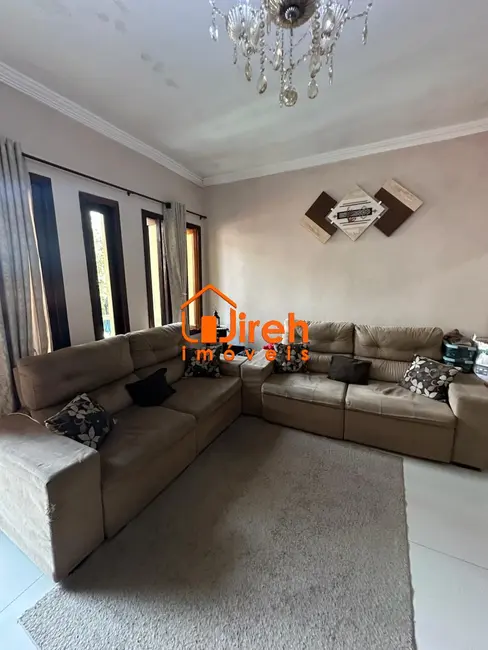 Foto 6 de Casa com 2 quartos à venda, 195m2 em Vila Assis Brasil, Maua - SP