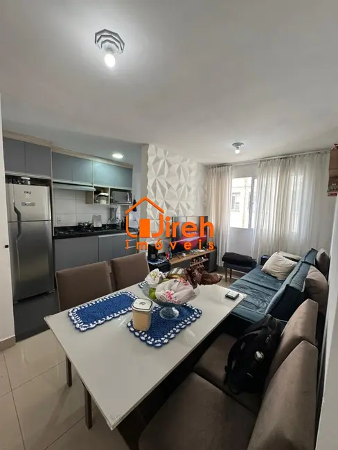 Foto 1 de Apartamento com 2 quartos à venda, 46m2 em Parque São Vicente, Maua - SP