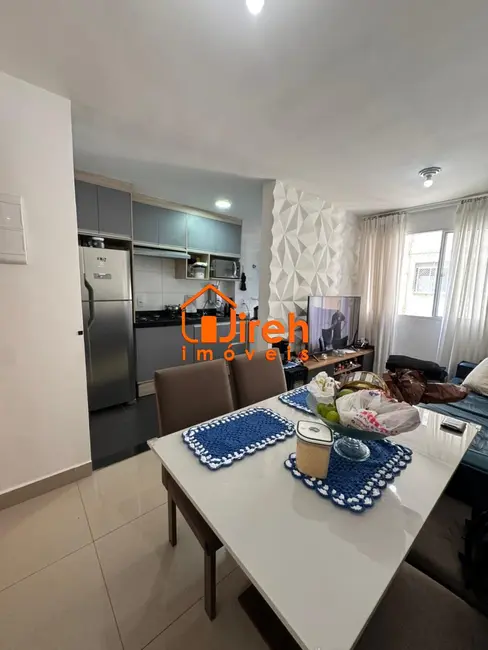 Foto 2 de Apartamento com 2 quartos à venda, 46m2 em Parque São Vicente, Maua - SP