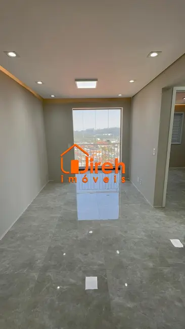 Foto 2 de Apartamento com 2 quartos à venda, 52m2 em Vila Assis Brasil, Maua - SP