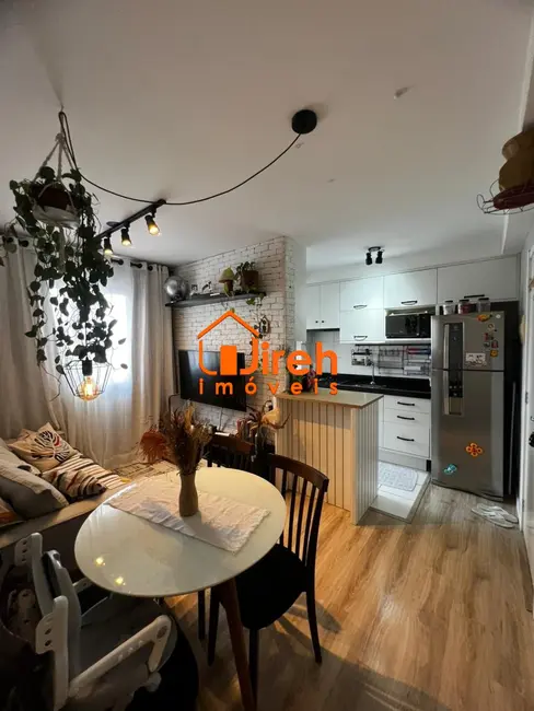 Foto 1 de Apartamento com 2 quartos à venda, 42m2 em Parque São Vicente, Maua - SP