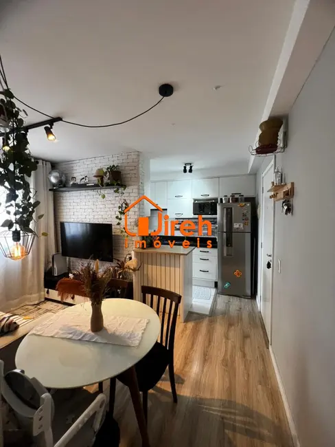 Foto 2 de Apartamento com 2 quartos à venda, 42m2 em Parque São Vicente, Maua - SP