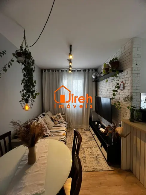 Foto 3 de Apartamento com 2 quartos à venda, 42m2 em Parque São Vicente, Maua - SP