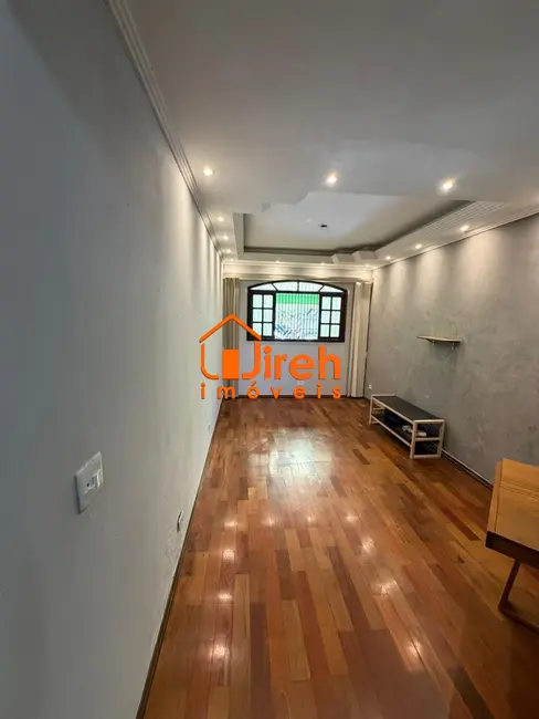 Foto 6 de Sobrado com 3 quartos à venda, 194m2 em Parque São Vicente, Maua - SP