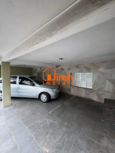 Foto 2 de Sobrado com 5 quartos à venda, 125m2 em Jardim Guapituba, Maua - SP