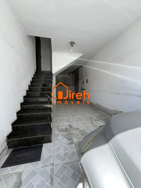 Foto 2 de Sobrado com 2 quartos à venda, 105m2 em Vila Assis Brasil, Maua - SP