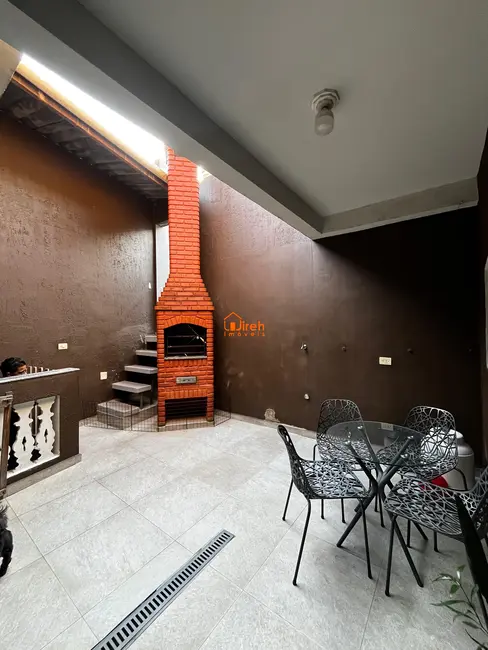 Sobrado com 3 quartos à venda, 298m2 em Vila Independência, Maua - SP - imagem 4 Foto 4 de Sobrado com 3 quartos à venda, 298m2 em Vila Independência, Maua - SP